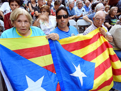 &Uacute;ltima concentraci&oacute; dels dilluns a la pla&ccedil;a del Vi