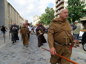 XIV Festa Reviu els Setges Napole&ograve;nics de Girona. Desfilada pels carrers de Girona