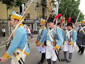 XIV Festa Reviu els Setges Napole&ograve;nics de Girona. Desfilada pels carrers de Girona