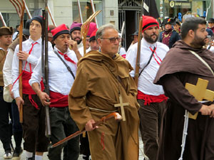 XIV Festa Reviu els Setges Napole&ograve;nics de Girona. Desfilada pels carrers de Girona