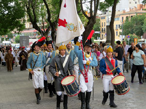 XIV Festa Reviu els Setges Napole&ograve;nics de Girona. Desfilada pels carrers de Girona