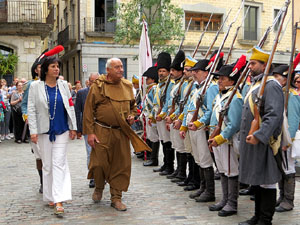 XIV Festa Reviu els Setges Napole&ograve;nics de Girona. Homenatge a la bandera de la Croada Gironina