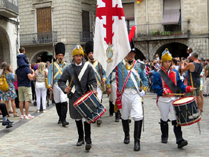 XIV Festa Reviu els Setges Napole&ograve;nics de Girona. Homenatge a la bandera de la Croada Gironina