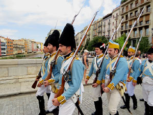 XIV Festa Reviu els Setges Napole&ograve;nics de Girona. Homenatge a la bandera de la Croada Gironina