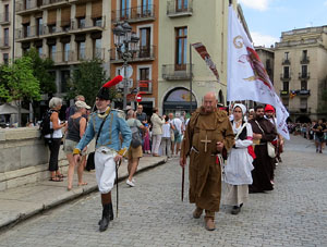 XIV Festa Reviu els Setges Napole&ograve;nics de Girona. Homenatge a la bandera de la Croada Gironina