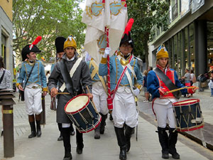 XIV Festa Reviu els Setges Napole&ograve;nics de Girona. Homenatge a la bandera de la Croada Gironina