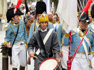 XIV Festa Reviu els Setges Napole&ograve;nics de Girona. Homenatge a la bandera de la Croada Gironina