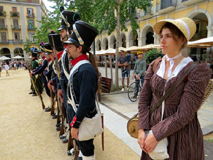 XIV Festa Reviu els Setges Napole&ograve;nics de Girona. Actes a la pla&ccedil;a de la Independ&egrave;ncia