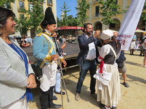 XIV Festa Reviu els Setges Napole&ograve;nics de Girona. Actes a la pla&ccedil;a de la Independ&egrave;ncia