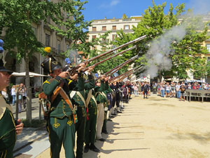 XIV Festa Reviu els Setges Napole&ograve;nics de Girona. Actes a la pla&ccedil;a de la Independ&egrave;ncia