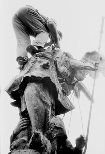 Treballs de retirada de l'&Agrave;ngel de 1746. 1960