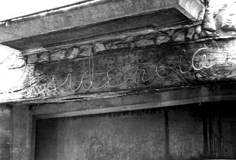 R&egrave;tol llumin&oacute;s de la Resid&egrave:ncia Internacional. 1985