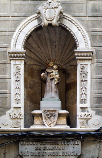 Forn&iacute;cula dedicada a Sant Antoni de P&agrave;dua, al carrer Ciutadans, 17. 2006