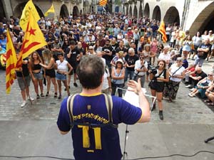 Diada Nacional 2023. Concentraci&oacute; a la pla&ccedil;a del Vi
