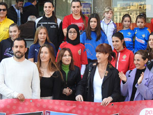 X Jornada de l'Esport Femen&iacute; 2023 a la pla&ccedil;a Salvador Espriu i la de Francesc Calvet i Rubalcaba