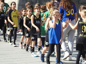 X Jornada de l'Esport Femen&iacute; 2023 a la pla&ccedil;a Salvador Espriu i la de Francesc Calvet i Rubalcaba