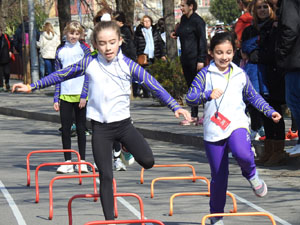 X Jornada de l'Esport Femen&iacute; 2023 a la pla&ccedil;a Salvador Espriu i la de Francesc Calvet i Rubalcaba