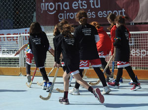 X Jornada de l'Esport Femen&iacute; 2023 a la pla&ccedil;a Salvador Espriu i la de Francesc Calvet i Rubalcaba