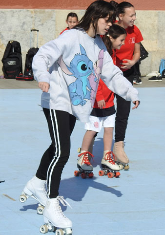 Patinatge a la pla&ccedil;a Calvet i Rubalcaba