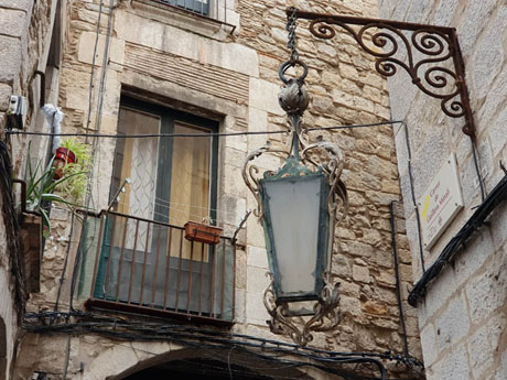 El carrer Minali