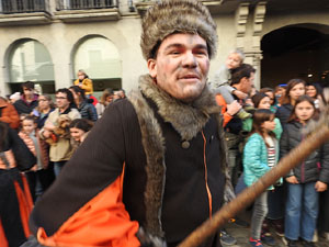 Reis 2023. Precavalcada. Els patges pels carrers de la ciutat