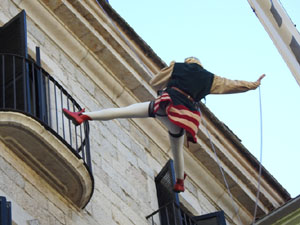 Reis 2023. Precavalcada. Els patges pels carrers de la ciutat