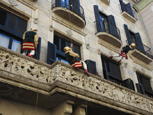 Reis 2023. Precavalcada. Els patges pels carrers de la ciutat