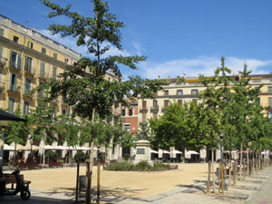 La pla&ccedil;a de la Independ&egrave;ncia o de Sant Agust&iacute;