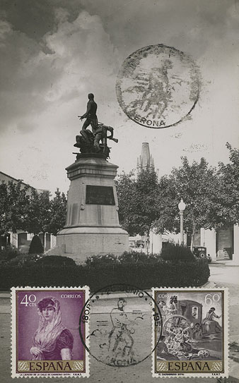 Postal de la pla&ccedil;a de la Independ&egrave;ncia. El matasegells reprodueix l'est&agrave;tua d'&Aacute;lvarez de Castro. 1940