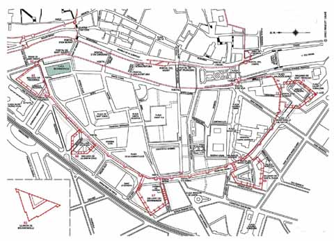 Pl&agrave;nol del Mercadal actual sobre el que s'han indicat les muralles i la situaci&oacute; de la pla&ccedil;a
