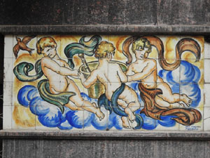 La pla&ccedil;a de les Castanyes