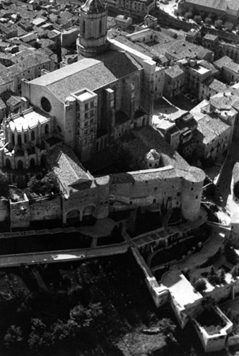 Vista a&egrave;ria del Passeig Arqueol&ograve;gic. 1966