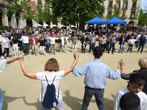 Sant Jordi 2023. Audici&oacute; de sardanes amb la Cobla Bisbal Jove