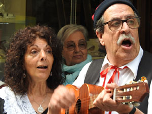 Setmana Santa 2023 a Girona.  Cantada de Caramelles