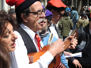 Setmana Santa 2023 a Girona.  Cantada de Caramelles