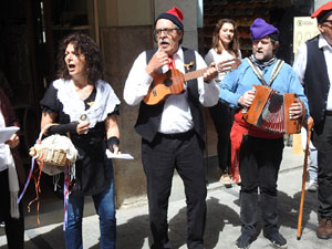 Setmana Santa 2023 a Girona.  Cantada de Caramelles