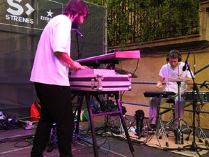 Festival Strenes 2023. Concert de B1n0 a la pujada de Sant Dom&egrave;nec