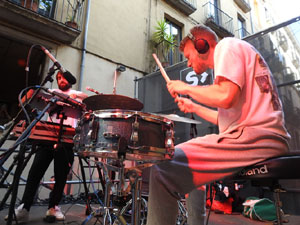 Festival Strenes 2023. Concert de B1n0 a la pujada de Sant Dom&egrave;nec