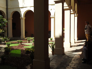 Temps de Flors 2023. Museu d'Hist&ograve;ria de Girona (Claustre)