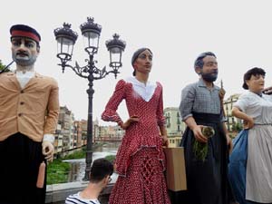 Cercavila d'inauguraci&oacute; del Festival Undarius