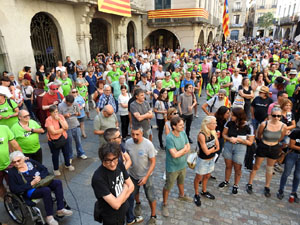 Diada Nacional 2024. Concentraci&oacute; a la pla&ccedil;a del Vi, lectura del manifest i cant de Els Segadors
