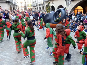 Festes de Primavera de Girona 2024. Despertada del petit Drac Major a la Rambla de la Llibertat