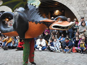 Festes de Primavera de Girona 2024. Despertada del petit Drac Major a la Rambla de la Llibertat