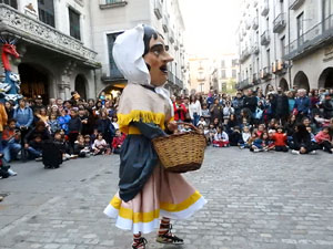 Festes de Primavera de Girona 2024. Despertada del petit Drac Major a la Rambla de la Llibertat