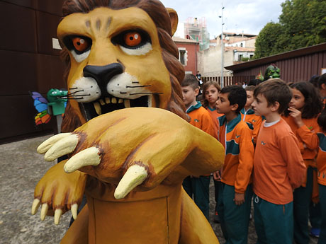 Fires de Sant Narc&iacute;s 2023. Cercavila de gegantons amb la Girona Marxing Band