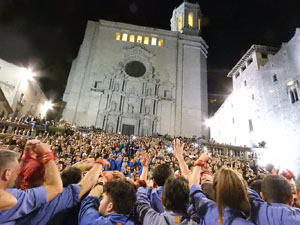 Fires de Sant Narc&iacute;s 2023. Pilar a les escales de la Catedral