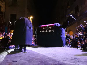 Ballades a la pla&ccedil;a del Vi
