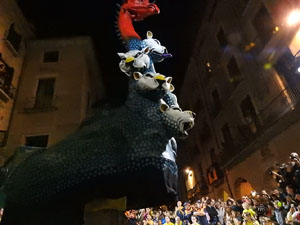 Ballades a la pla&ccedil;a del Vi