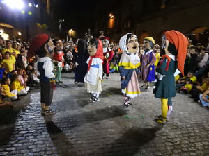 Ball de l'&agrave;liga, capgrossos i gegants