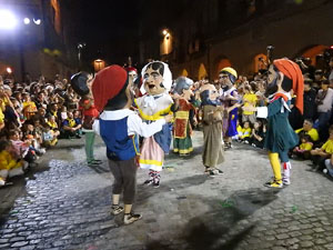 Ball de l'&agrave;liga, capgrossos i gegants